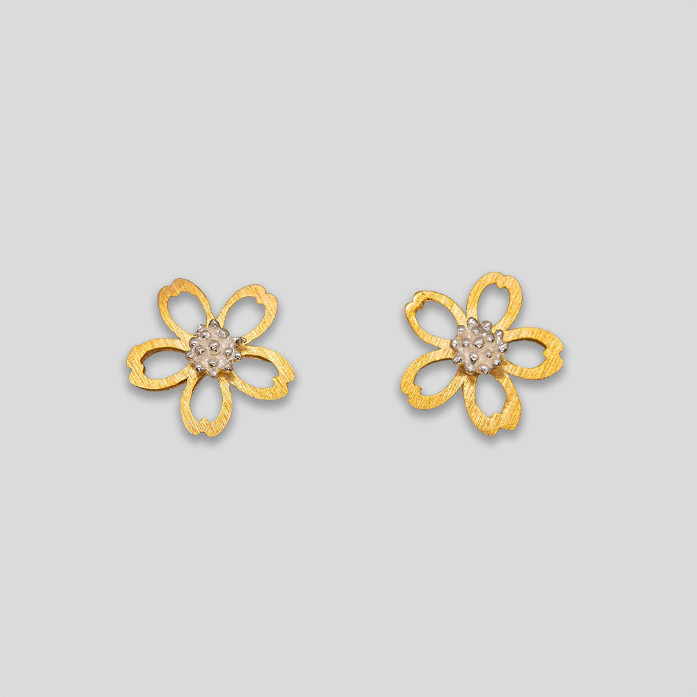 Flower Outline Studs - Gold