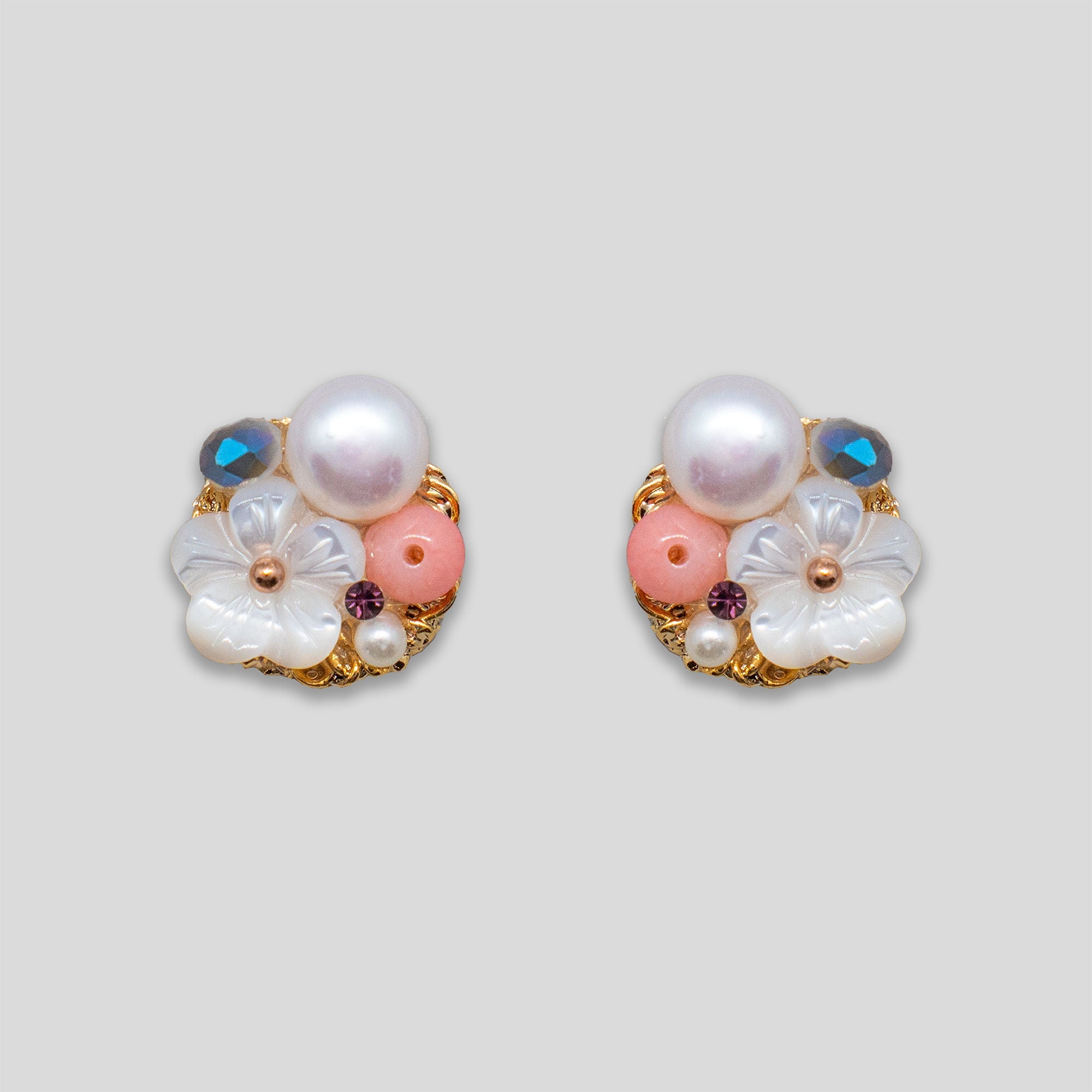 Shell Flower Cluster Studs - White/Pink